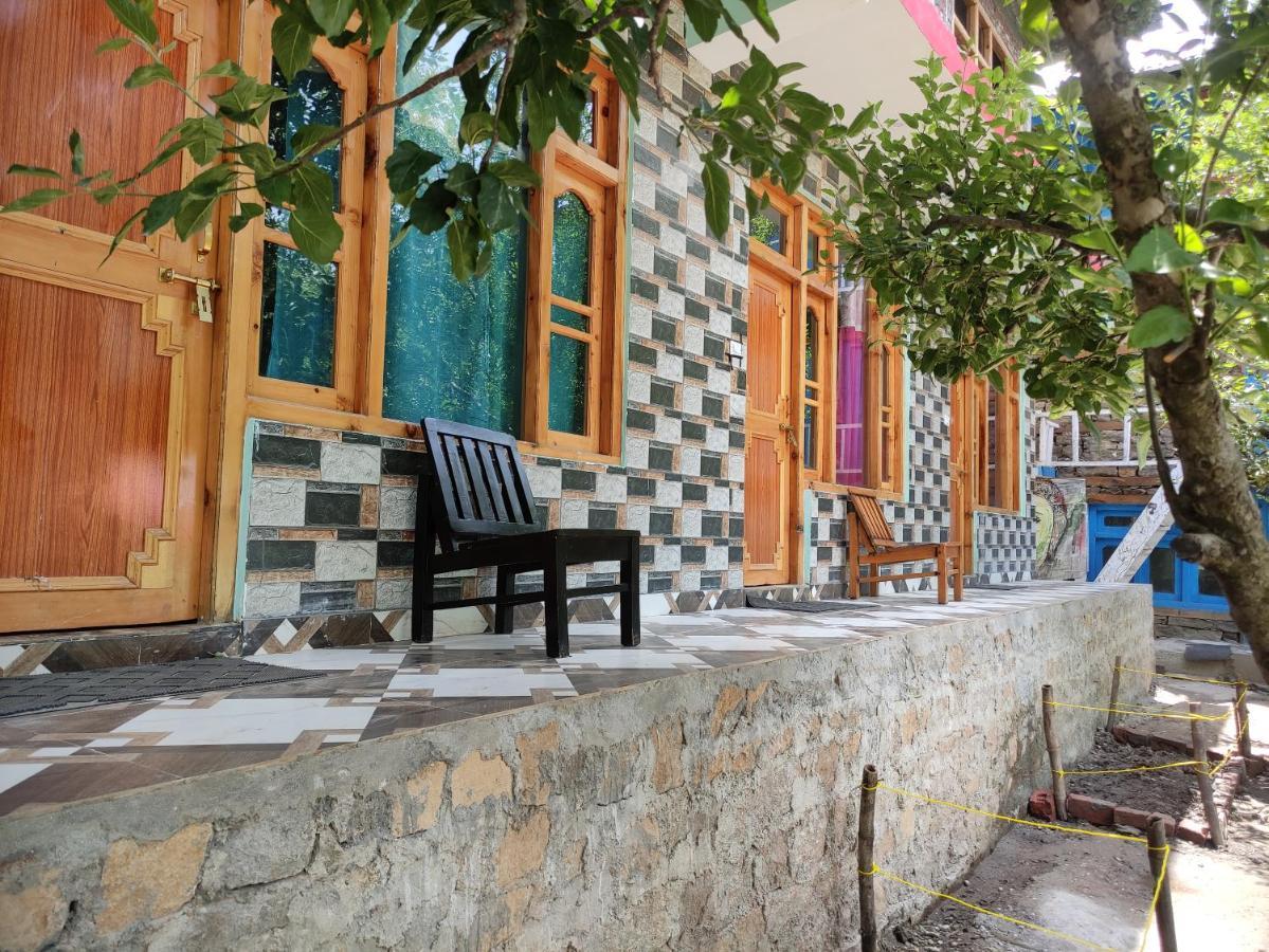 Karma Guest House And Cafe Kalgha Exterior foto